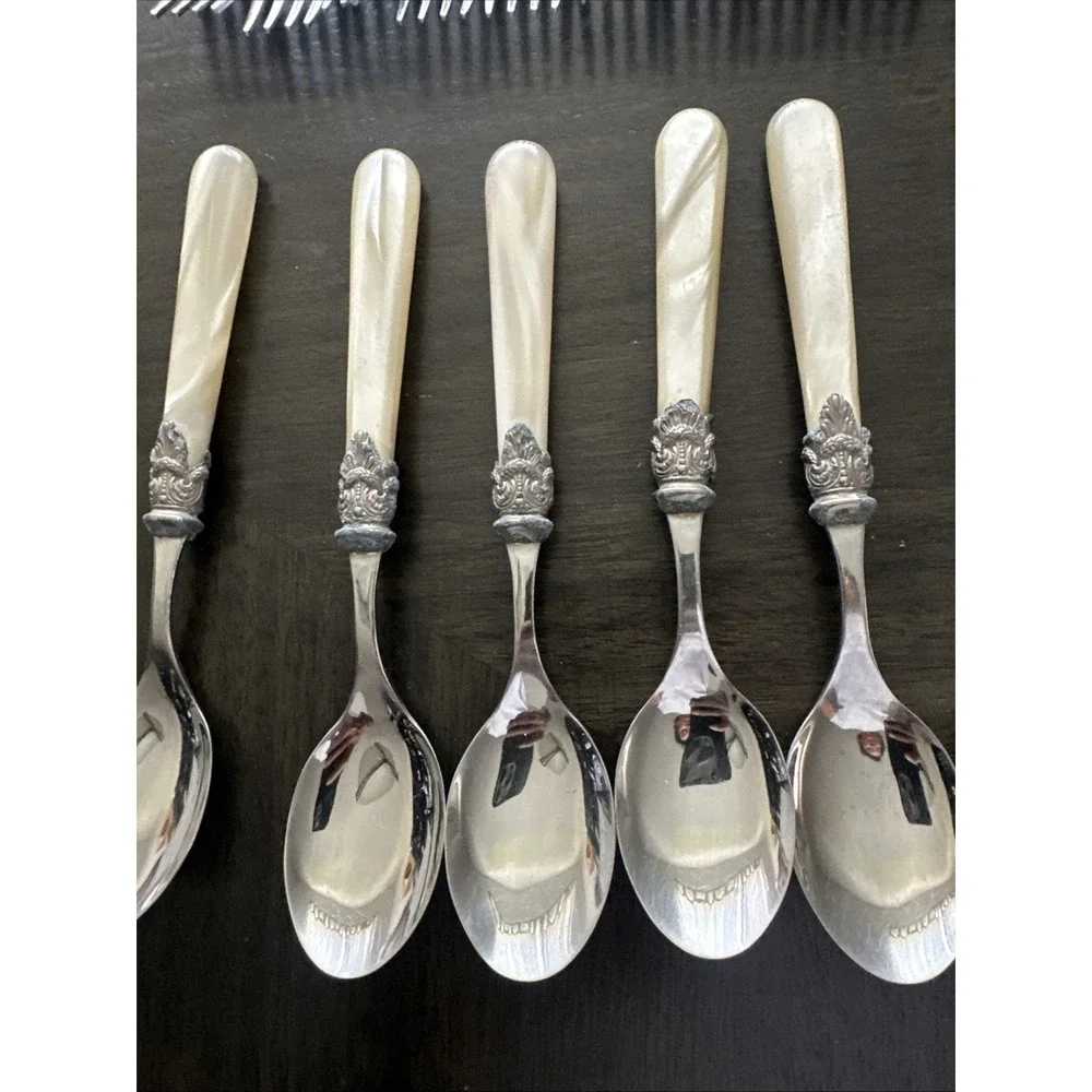 EME 18/10 Italy Napoleon Flatware mother of pearl handle Vintage 31 Piece